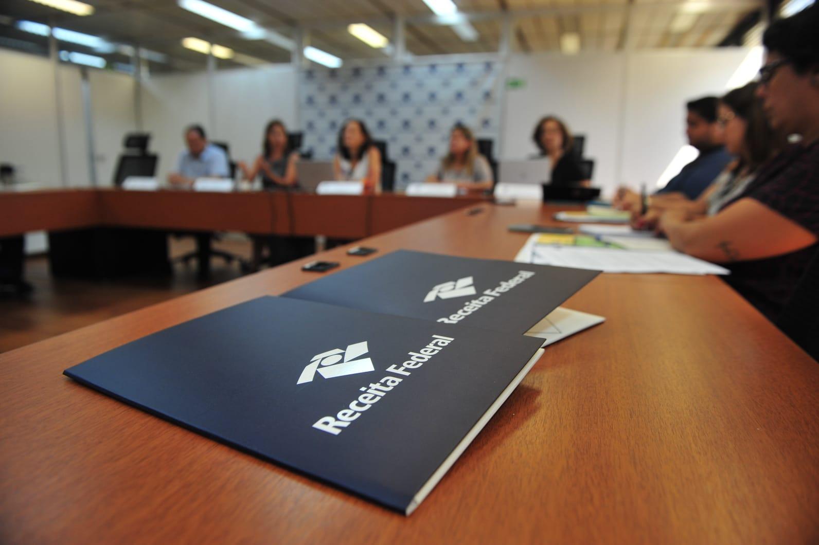 Mais de 50 mil ga&uacute;chos declararam o Imposto de Renda no in&iacute;cio do prazo, nesta quarta-feira