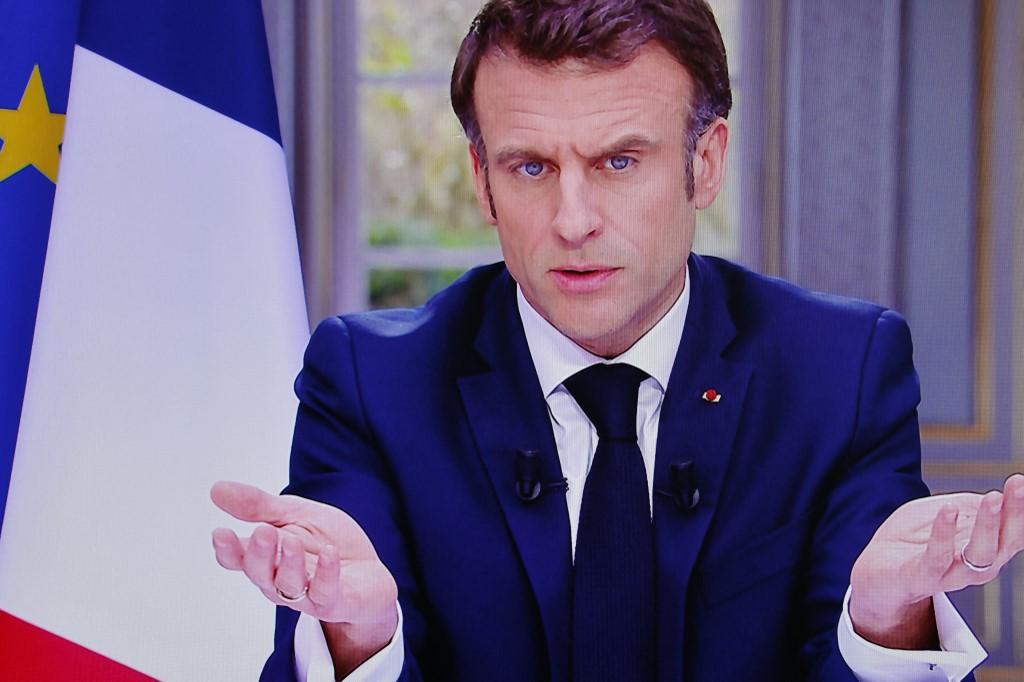 Governo de Macron vem sendo duramente criticado por reforma da Previd&ecirc;ncia