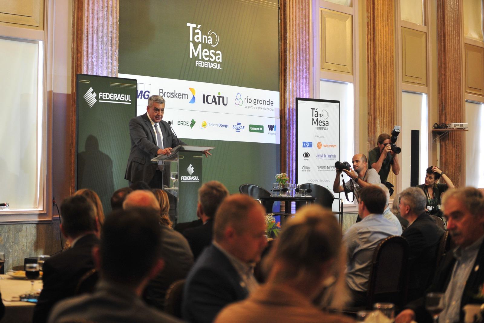 Prefeito de Porto Alegre, Sebasti&atilde;o Melo, fez um discurso sobre inova&ccedil;&atilde;o e desenvolvimento da Capital, na Federasul