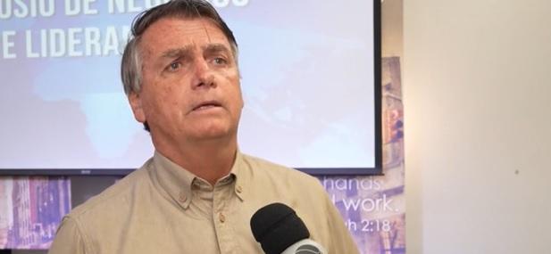 Jair Bolsonaro afirma que nunca teve a inten&ccedil;&atilde;o de ficar com joias sauditas 