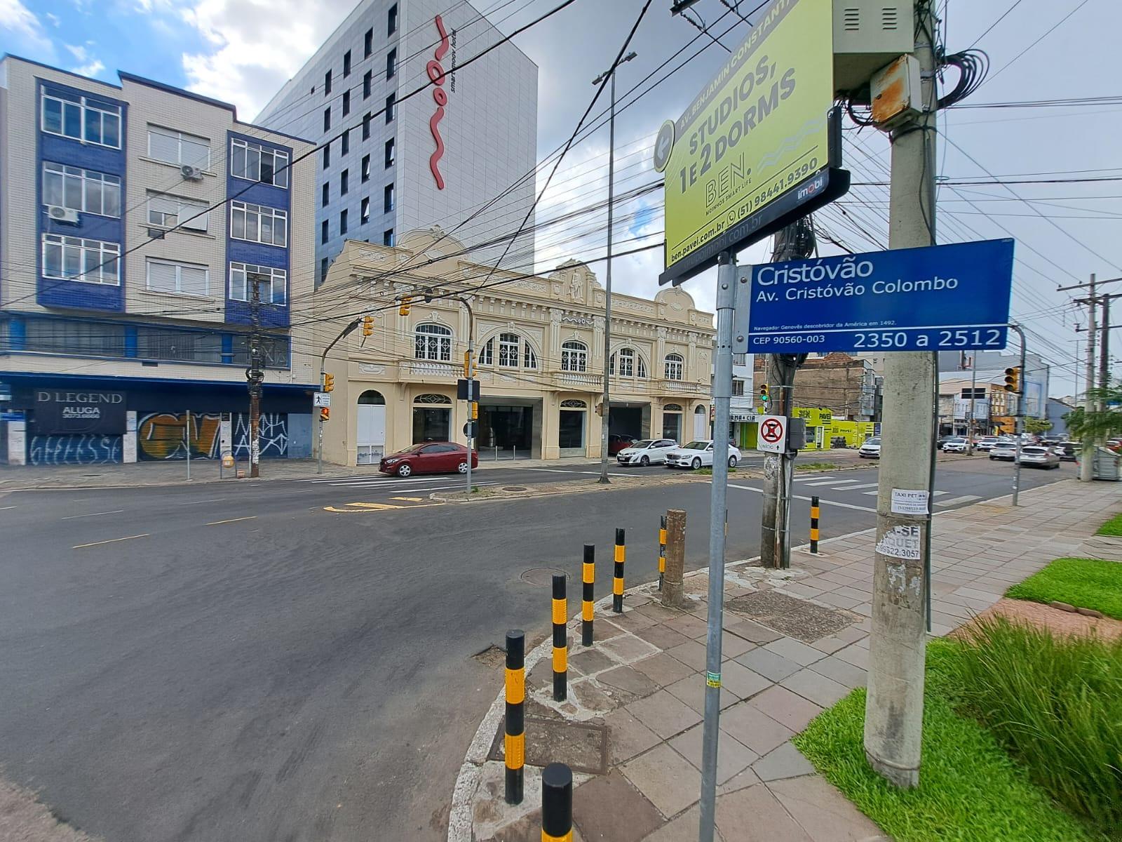Pr&eacute;dio que abrigou antigo cinema fica situado na rua Benjamin Constant com a Crist&oacute;v&atilde;o 