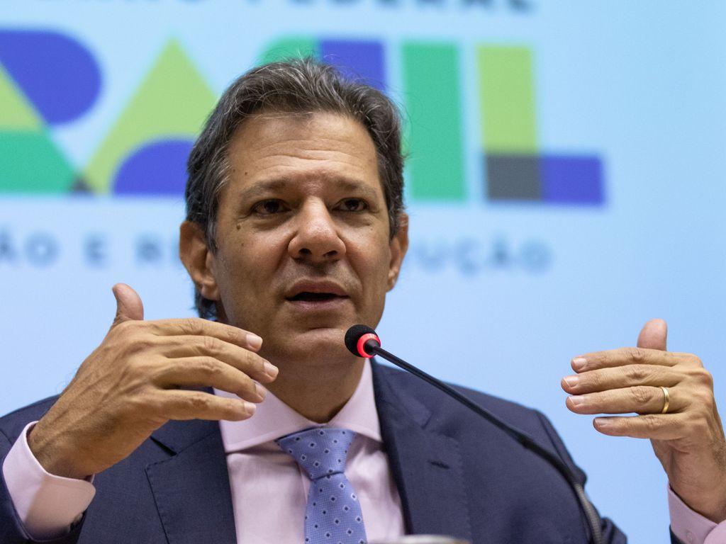 Ministro durante coletiva de apresenta&ccedil;&atilde;o de novas regras fiscais 