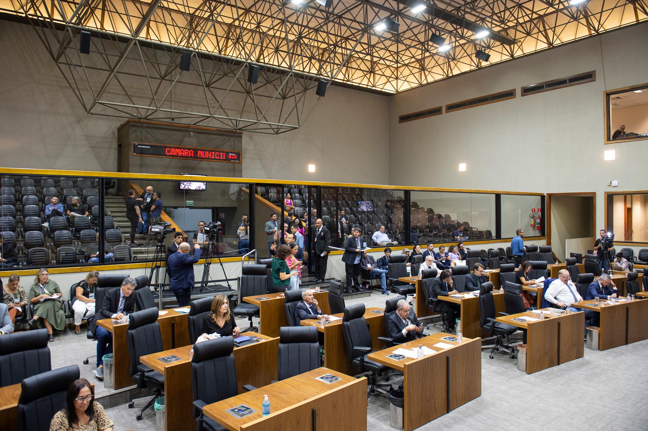 Cerca de 40% dos vereadores n&atilde;o apoia a ideia da concess&atilde;o parcial do Dmae