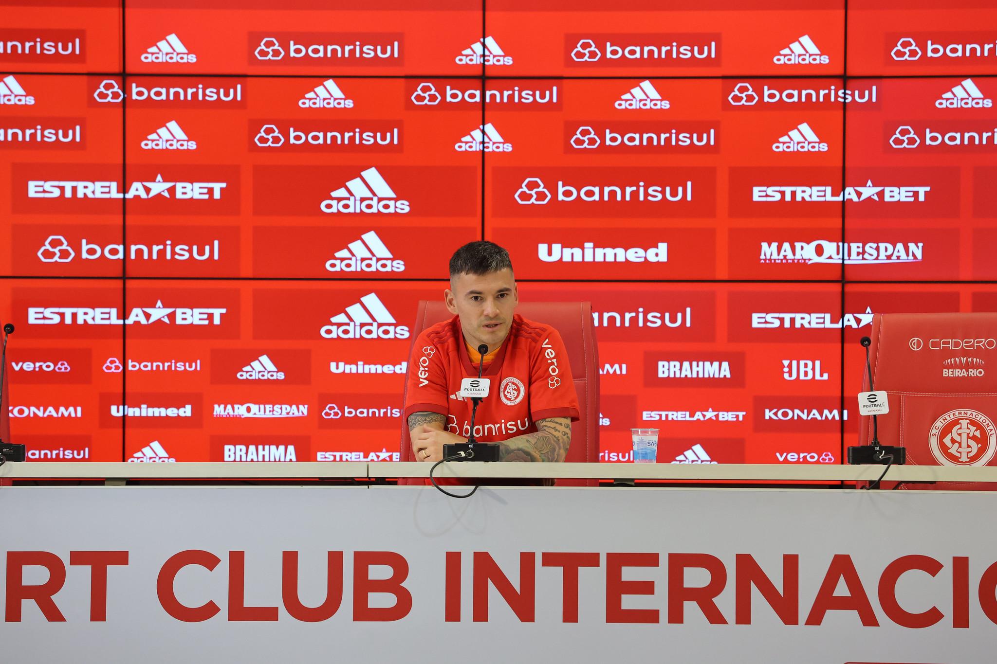 Ar&aacute;nguiz durante apresenta&ccedil;&atilde;o nesta sexta-feira 