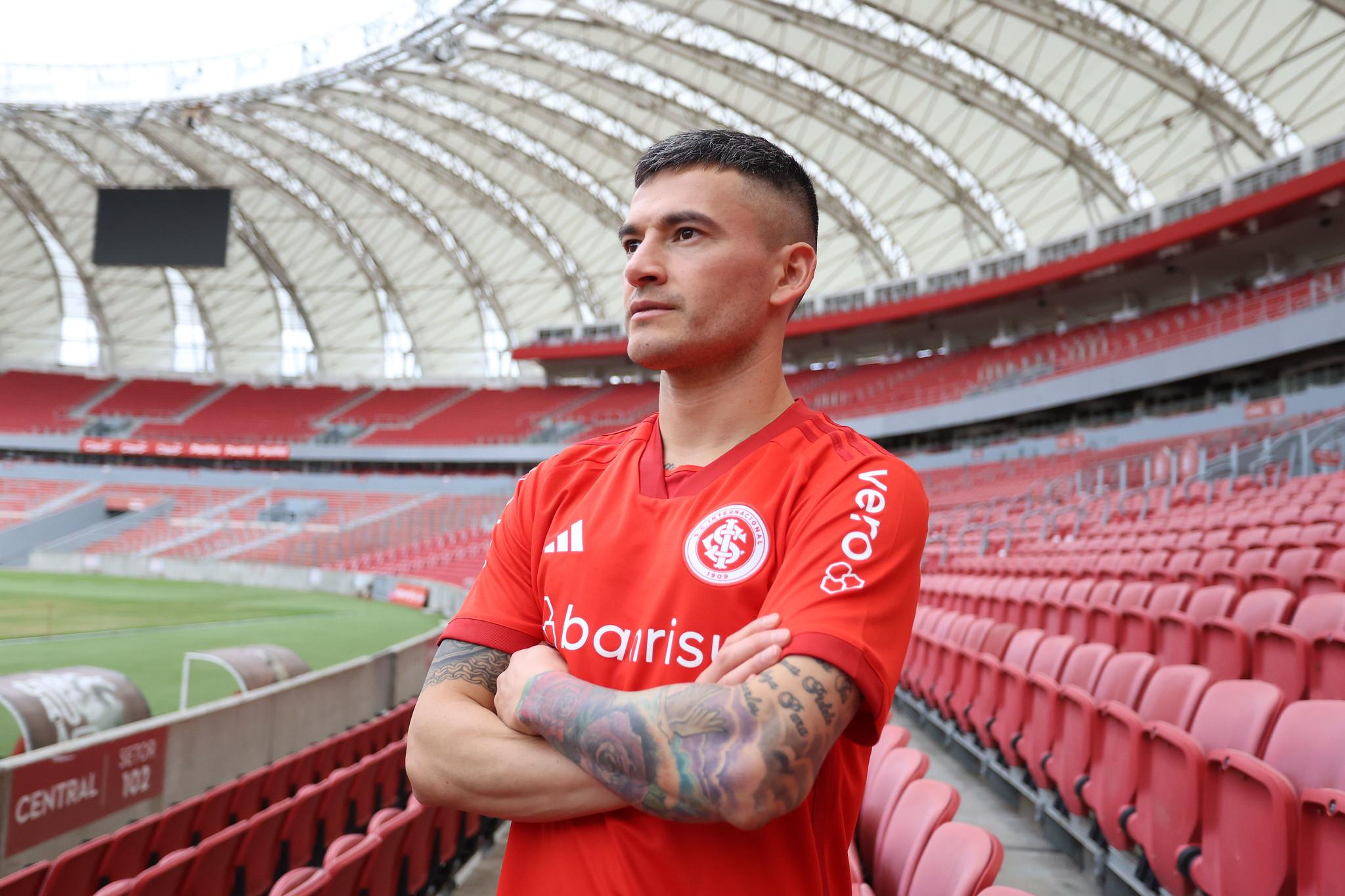 Ar&aacute;nguiz vai cumprir um roteiro de recupera&ccedil;&atilde;o de uma les&atilde;o muscular na panturrilha