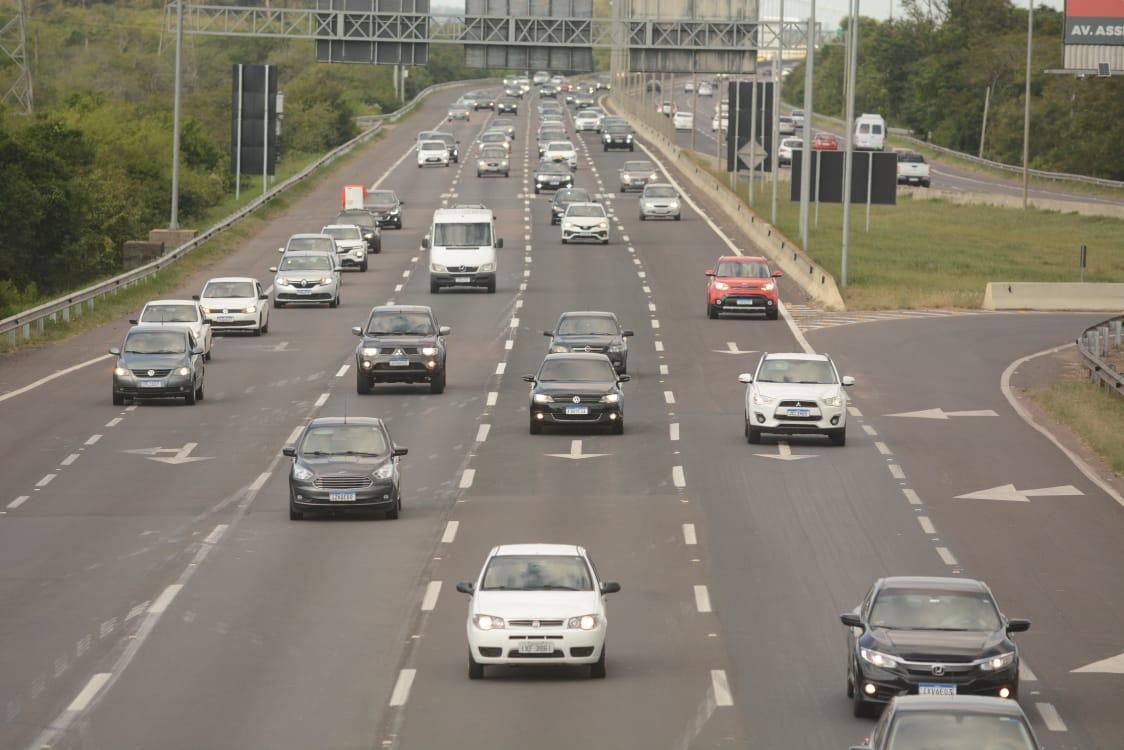 Lula anuncia nesta quinta medidas para baratear carros populares