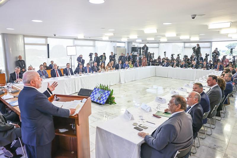 Governo cria e retoma impostos visando arrecadar R$ 150 bilh&otilde;es para viabilizar novas regras fiscais