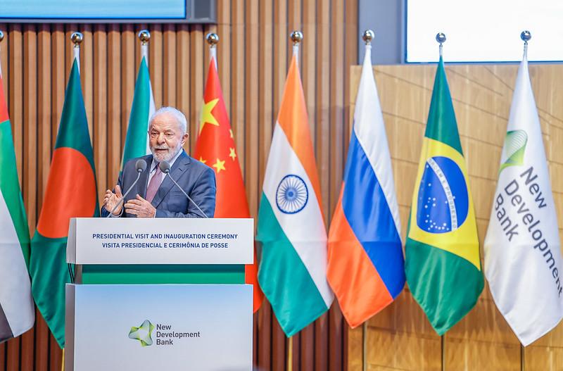 Lula sugere moeda que substitua o d&oacute;lar nas rela&ccedil;&otilde;es comerciais dos Brics