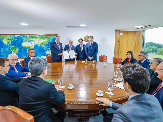 Governo quer uma alternativa de controle mais flexível Governo quer uma alternativa de controle mais flexível