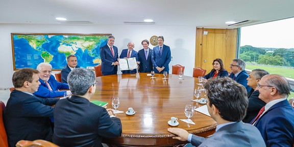 Governo quer uma alternativa de controle mais flexível Governo quer uma alternativa de controle mais flexível