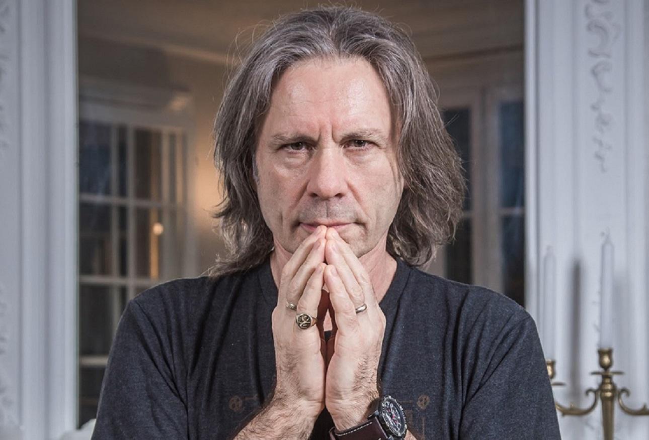 Bruce Dickinson se apresenta em Porto Alegre na ter&ccedil;a em concerto com orquestra e em tributo a Jon Lord e ao Deep Purple