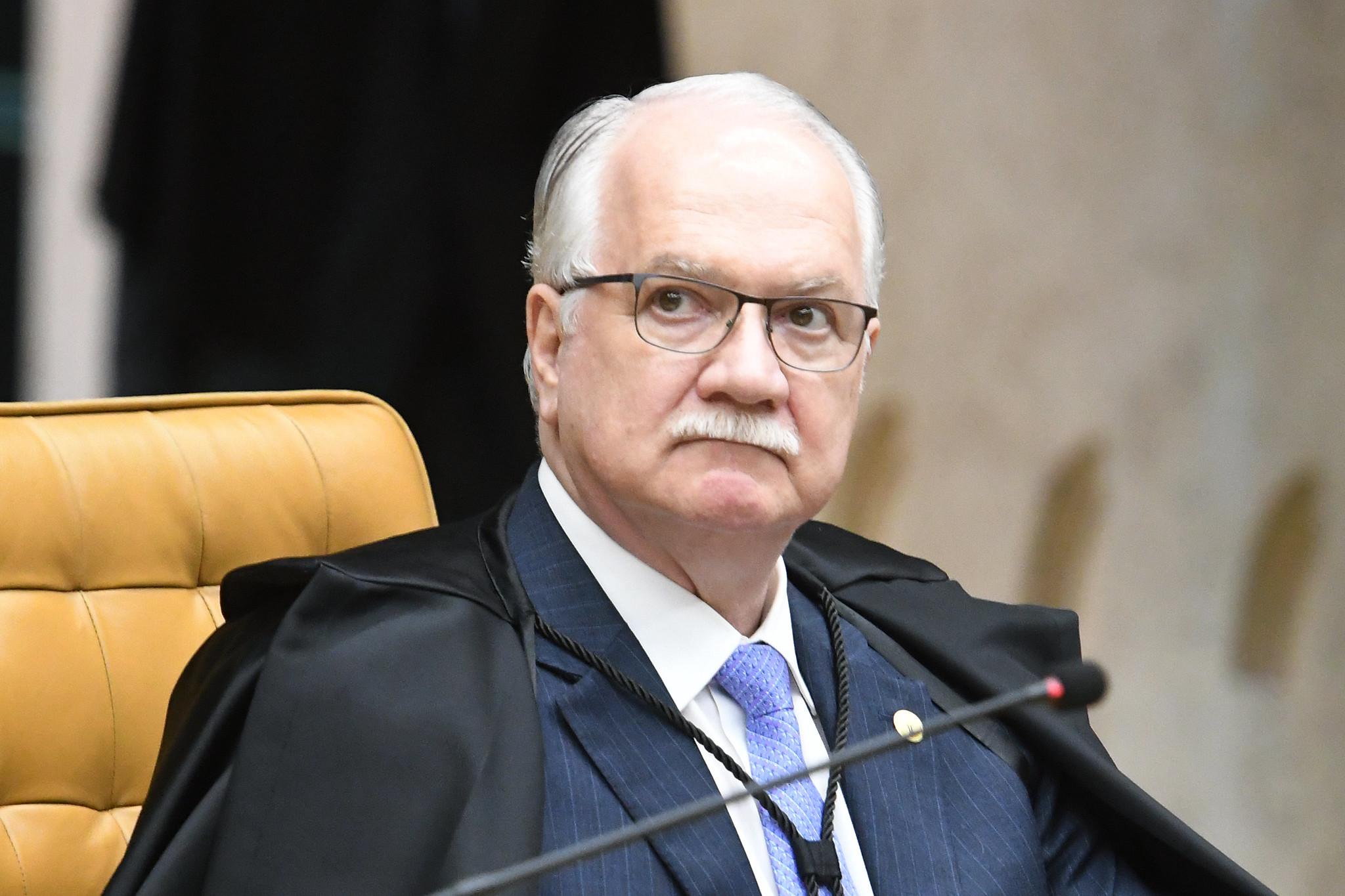 Fachin acompanha Moraes em voto 