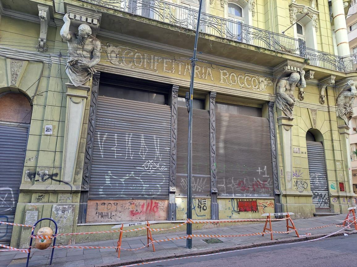 Cal&ccedil;ada foi isolada no local a pedido da PGM de Porto Alegre.