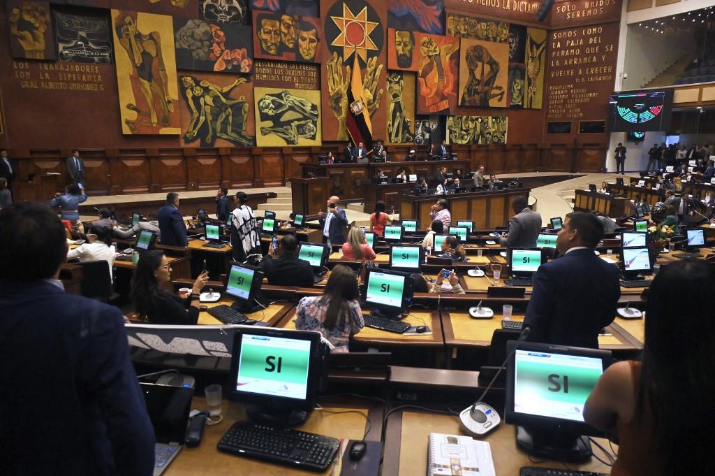 Congresso do Equador aprova julgamento pol&iacute;tico do presidente Guillermo Lasso