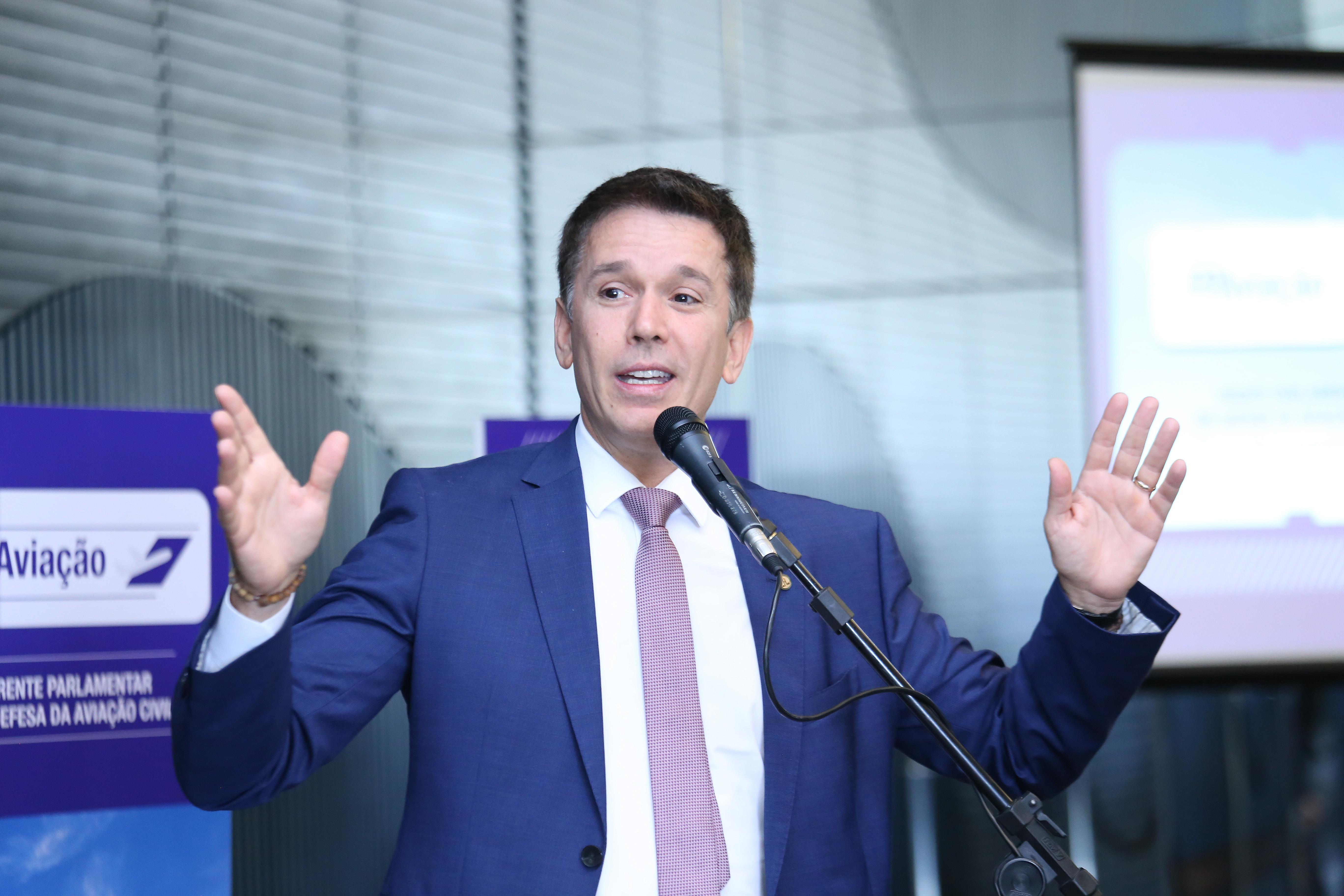 L&iacute;der da bancada na C&acirc;mara, Felipe Carreras, afirmou que o PSB apoiar&aacute; a nova regra fiscal