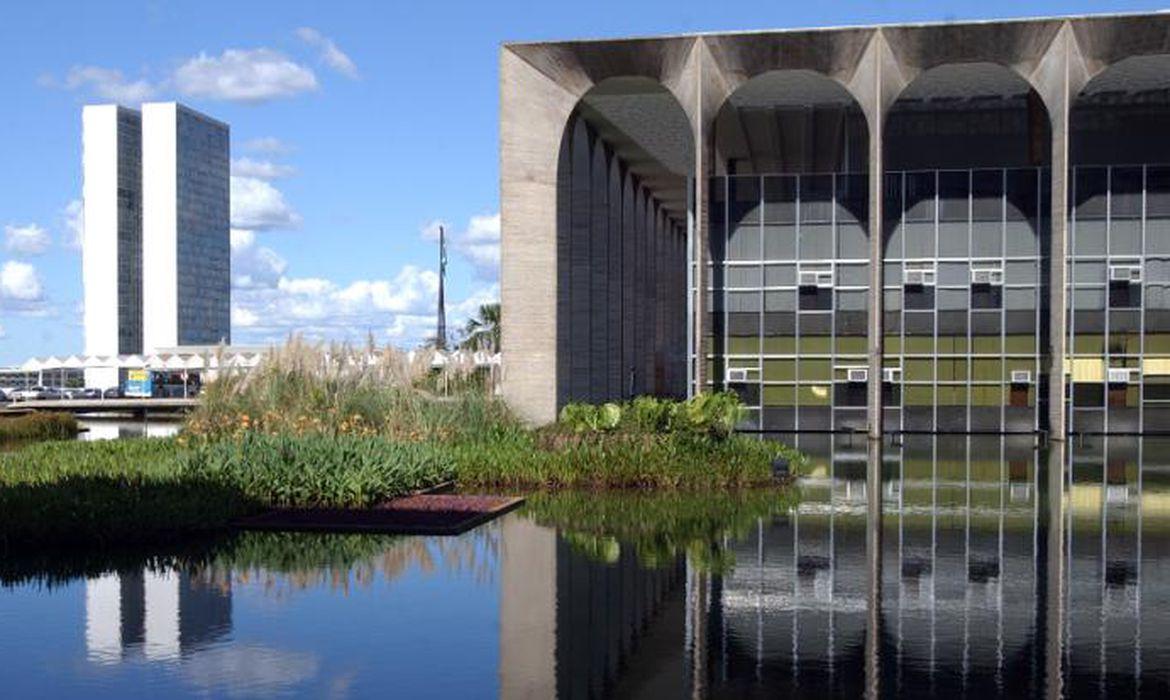 Ap&oacute;s aprova&ccedil;&atilde;o por comiss&atilde;o, indica&ccedil;&otilde;es ser&atilde;o votadas no plen&aacute;rio do Senado