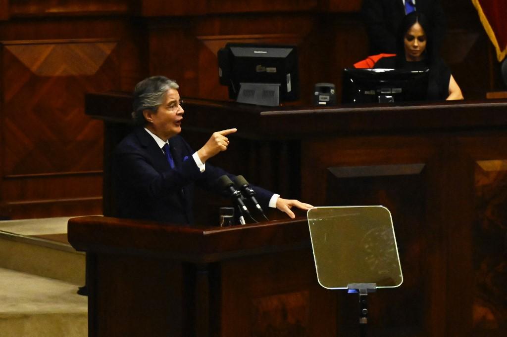 Presidente dissolveu o Congresso nessa quarta-feira 