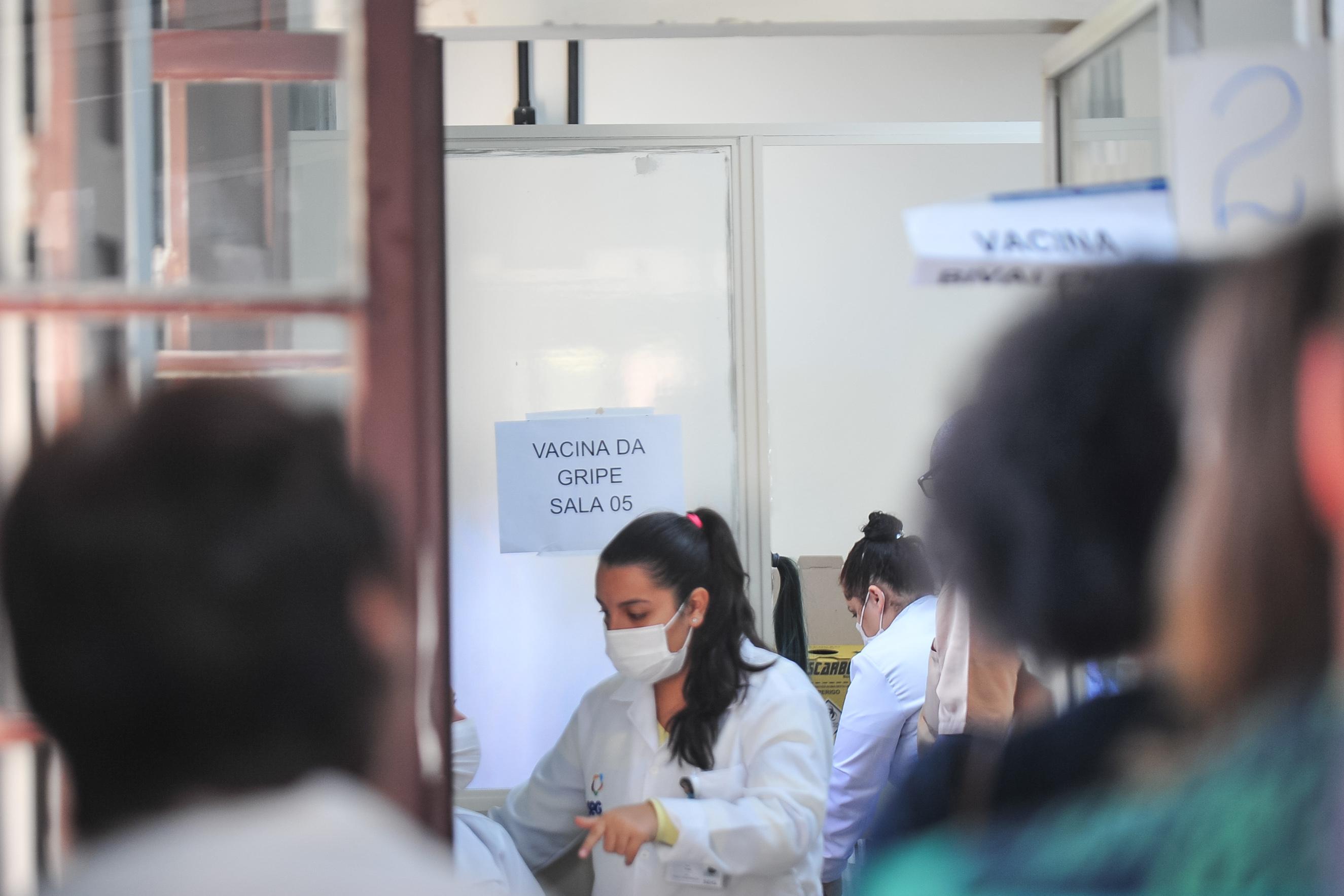 Prefeitura ampliou o p&uacute;blico apto a receber a dose para todas as pessoas a partir de seis meses de idade