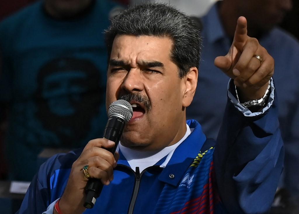 Governo do presidente Nicol&aacute;s Maduro acusa Khan de ter uma "vis&atilde;o claramente preconceituosa" e o sistema de justi&ccedil;a garante que responde aos excessos das for&ccedil;as de ordem