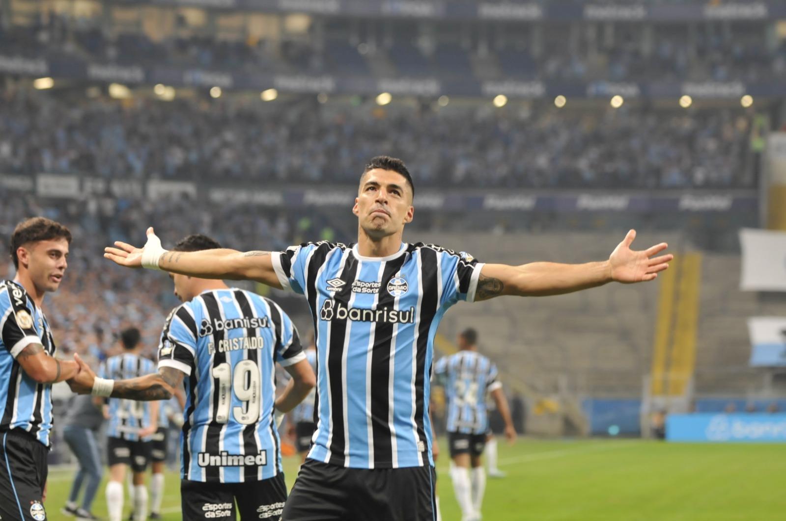 Pistolero marcou um gol e deu uma assist&ecirc;ncia no Gre-Nal