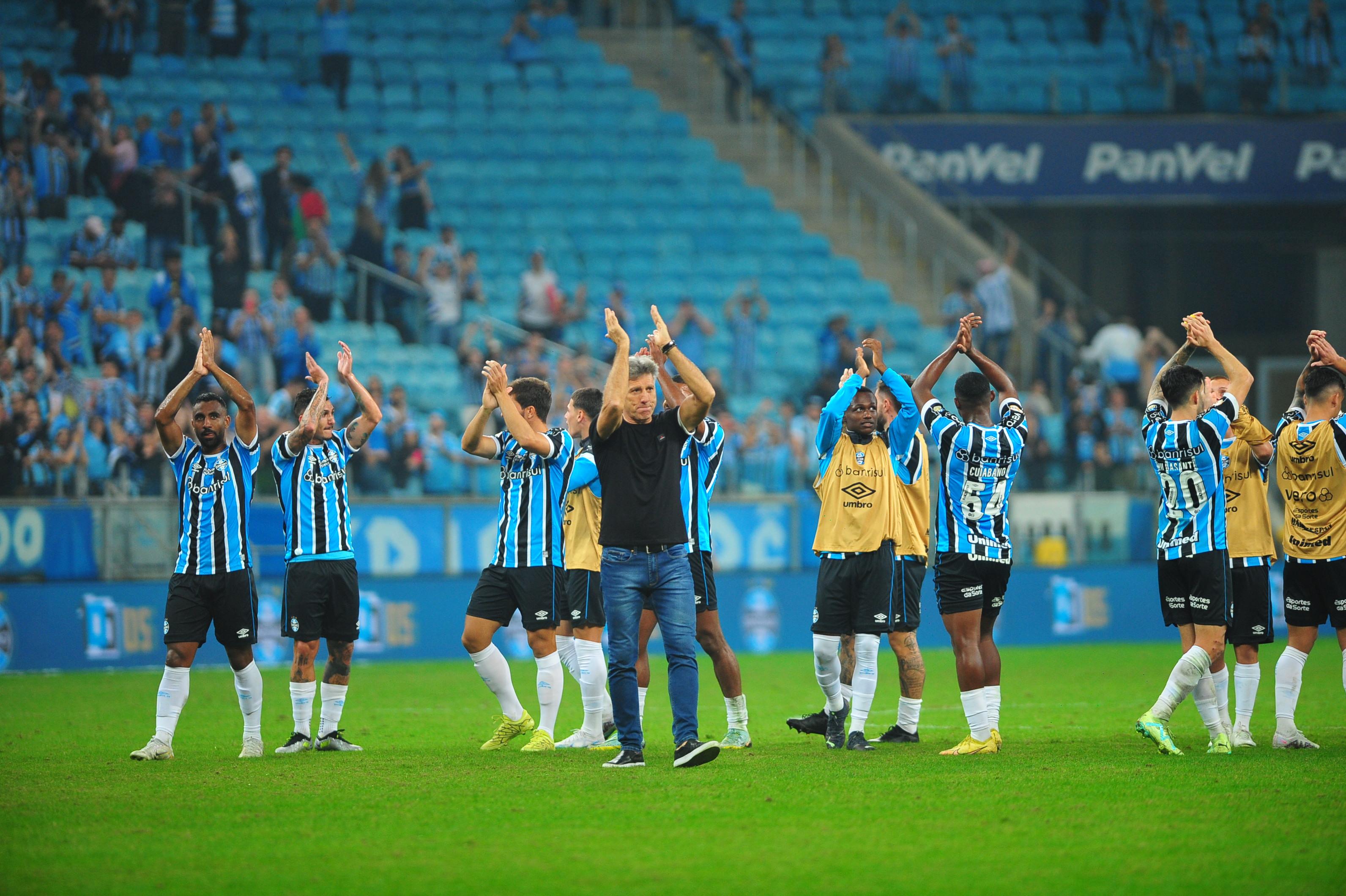 T&eacute;cnico tricolor exaltou "mudan&ccedil;a de atitude" e "atua&ccedil;&atilde;o de gala" da equipe