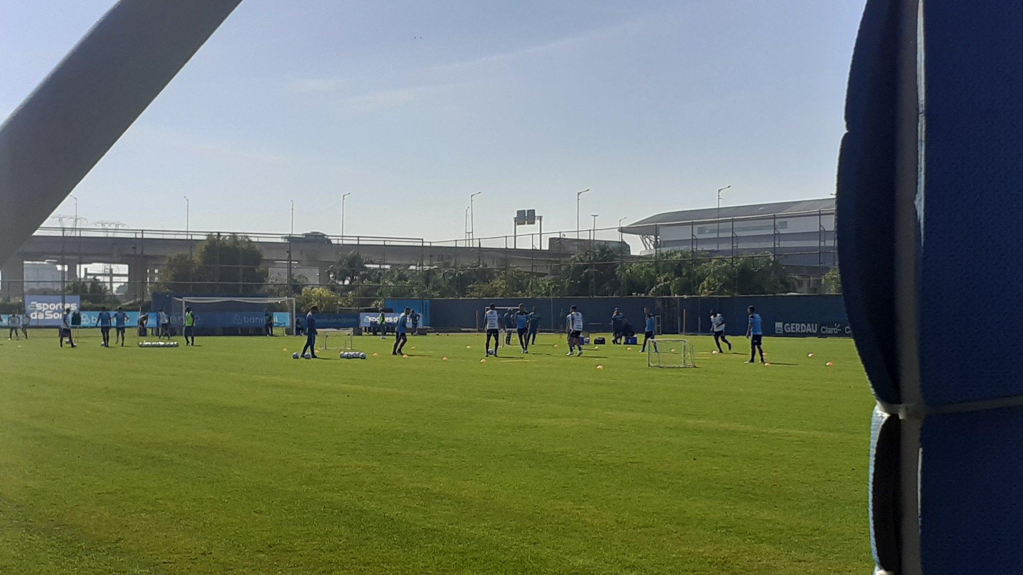 Gr&ecirc;mio: Jo&atilde;o Pedro treina normalmente e pode ser relacionado contra o Athletico-PR 