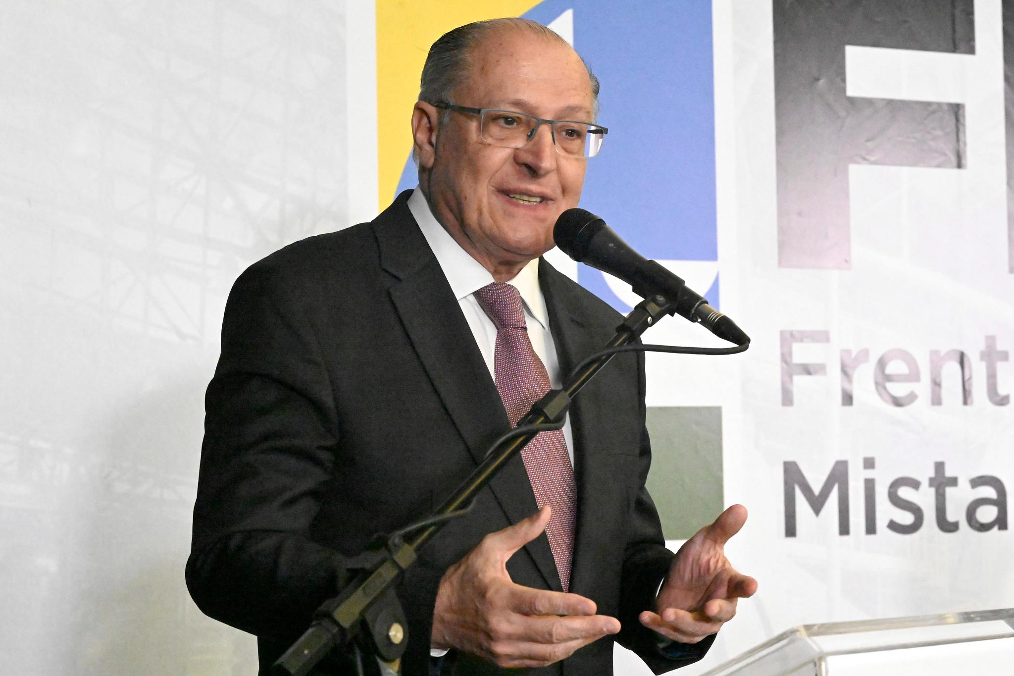 Alckmin: governo dar&aacute; descontos no IPI e PIS/Cofins para carros com valor de at&eacute; R$ 120