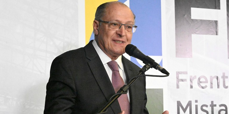 Alckmin: governo dará descontos no IPI e PIS/Cofins para carros com valor de até R$ 120 Alckmin: governo dará descontos no IPI e PIS/Cofins para carros com valor de até R$ 120