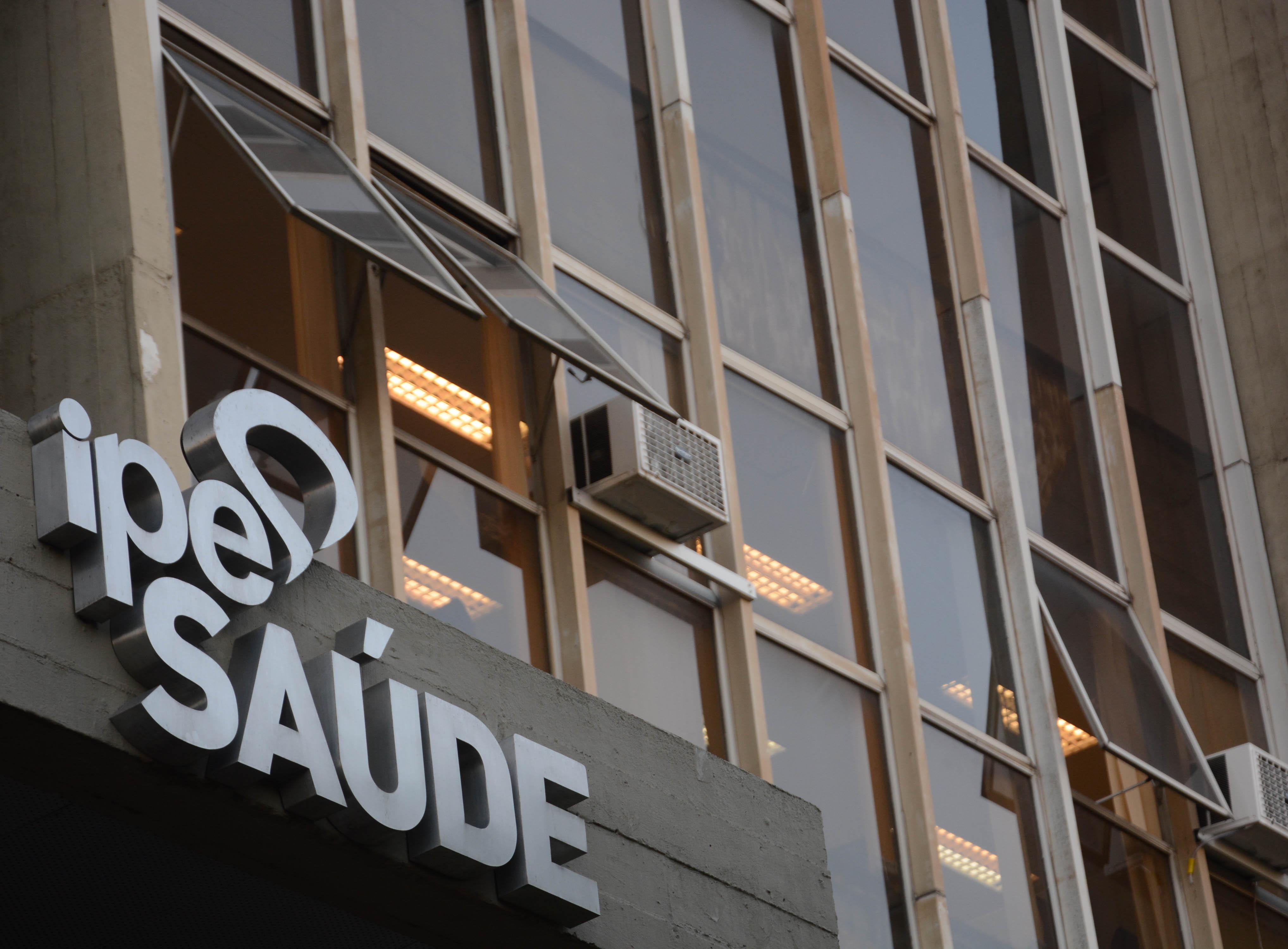 Projeto do IPE Sa&uacute;de gera press&atilde;o por revis&atilde;o salarial