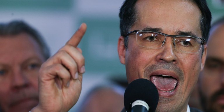 TSE decidiu por cassar mandato de deputado TSE decidiu por cassar mandato de deputado