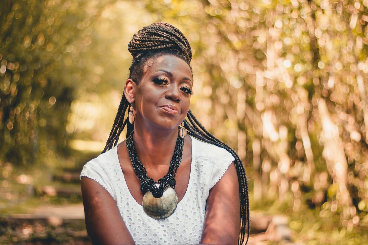 Glau Barros &eacute; a atra&ccedil;&atilde;o do segundo bloco do projeto neste domingo