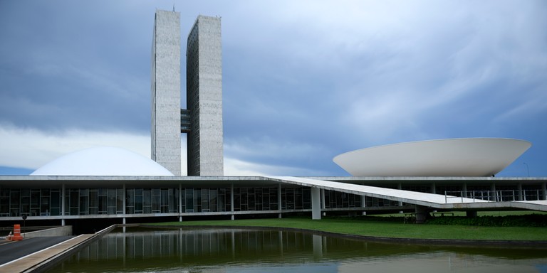 Senadores aprovaram texto que partiu da Câmara e retira atributos de ministérios Senadores aprovaram texto que partiu da Câmara e retira atributos de ministérios