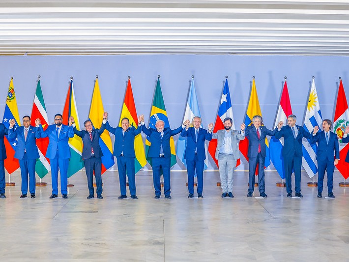 Reunião entre líderes sul-americanos ocorreu em Brasília Reunião entre líderes sul-americanos ocorreu em Brasília
