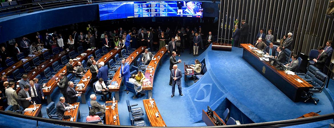 Texto sofreu altera&ccedil;&otilde;es para garantir resultado e foi aprovado em vota&ccedil;&atilde;o simb&oacute;lica