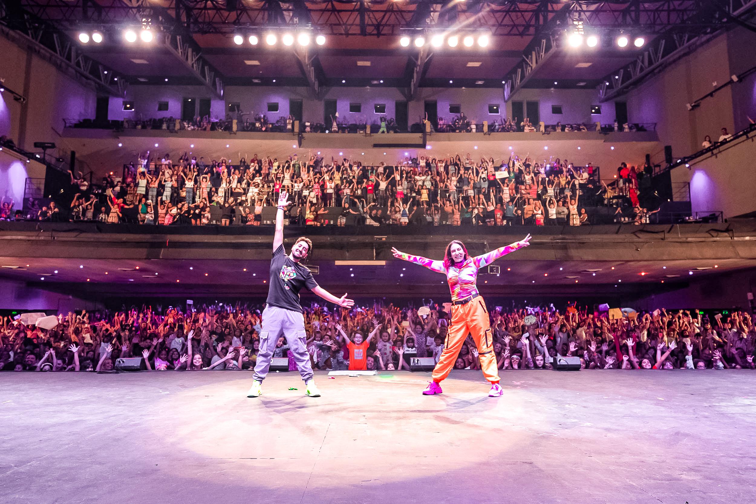 Gabriel e Shirley v&atilde;o percorrer 8 cidades brasileiras com a segunda temporada do espet&aacute;culo