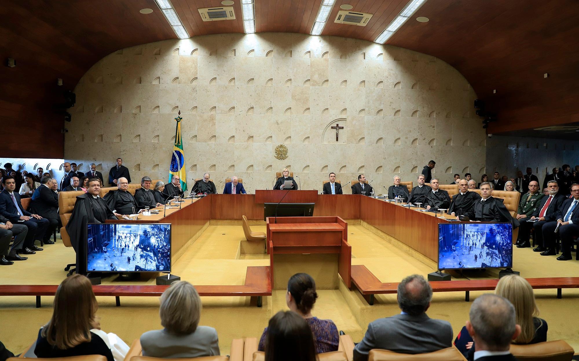 Senadores e deputados buscam altera&ccedil;&otilde;es no STF por meio de PECs