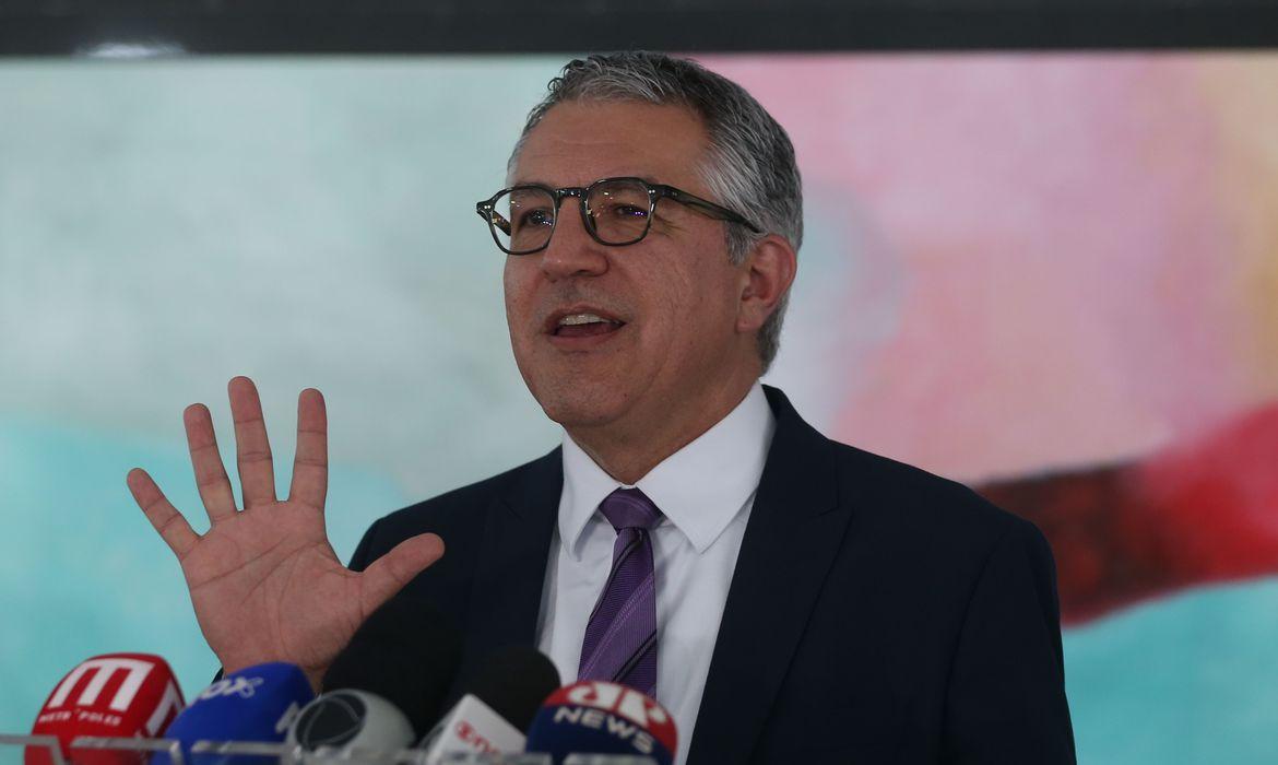 &ldquo;O que n&atilde;o muda &eacute; a disposi&ccedil;&atilde;o para o di&aacute;logo&rdquo;, afirmou ministro