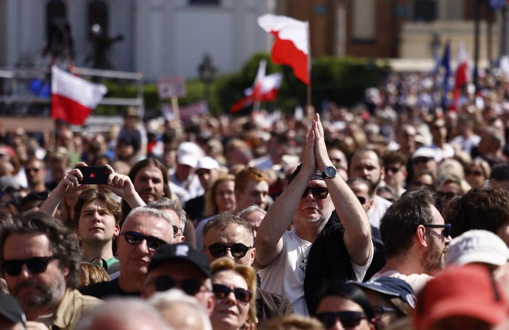Manifesta&ccedil;&atilde;o na Pol&ocirc;nia 