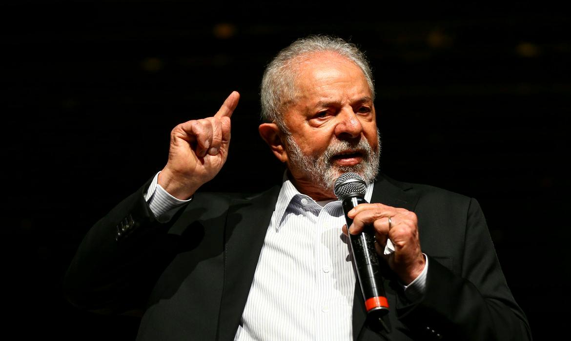 Lula se re&uacute;ne com Lira hoje
