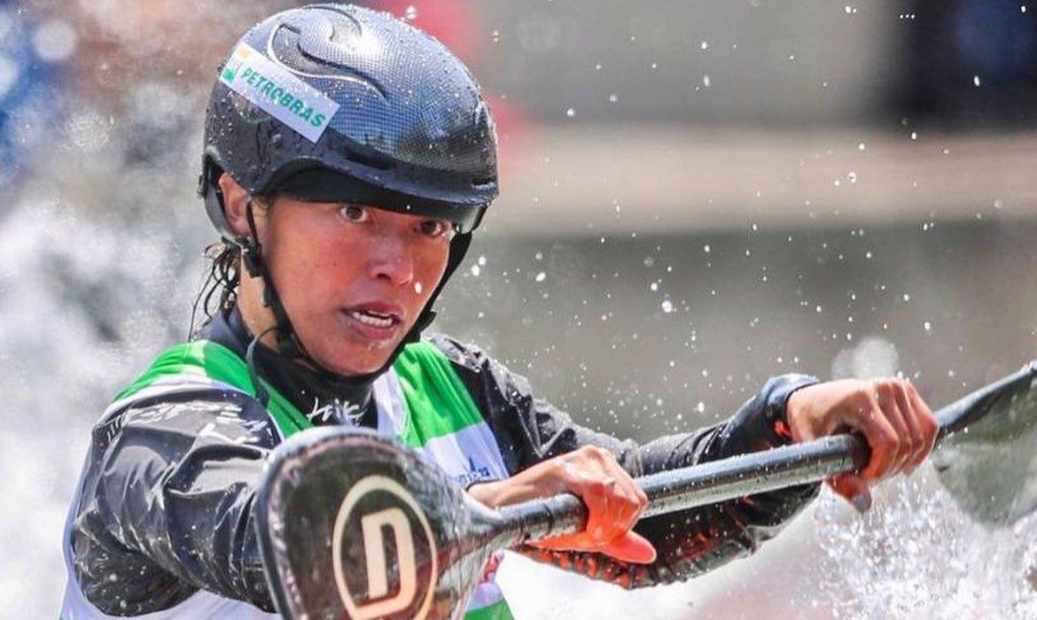 Ana S&aacute;tila fatura prata em etapa da Copa do Mundo de Canoagem Slalom