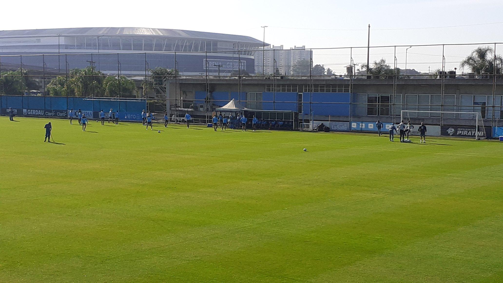 Adriel se atrasa para treino de reservas do Gr&ecirc;mio 