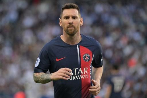 Messi de despediu do PSG ap&oacute;s 2 anos 