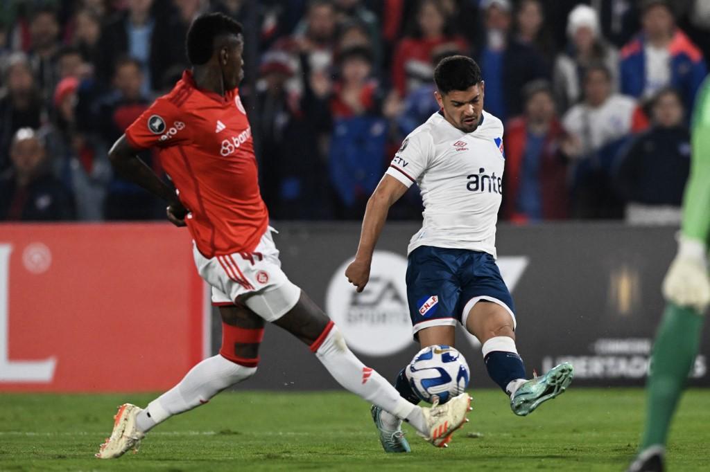 Jogo foi v&aacute;lido pela 5&ordf; rodada do Grupo B