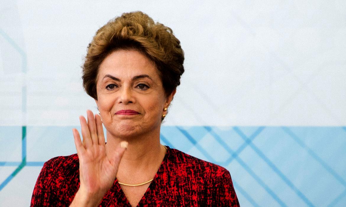 Dilma d&aacute; aval para articula&ccedil;&atilde;o envolvendo Argentina 