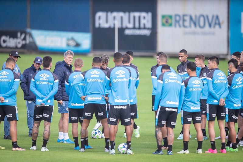 Maioria dos gols sofridos pelo Gr&ecirc;mio foi com 3 zagueiros 
