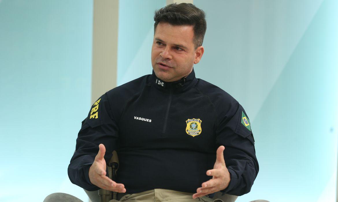 O ex-diretor afirmou que foram instalados 694 pontos de fiscaliza&ccedil;&atilde;o no dia 30 de outubro