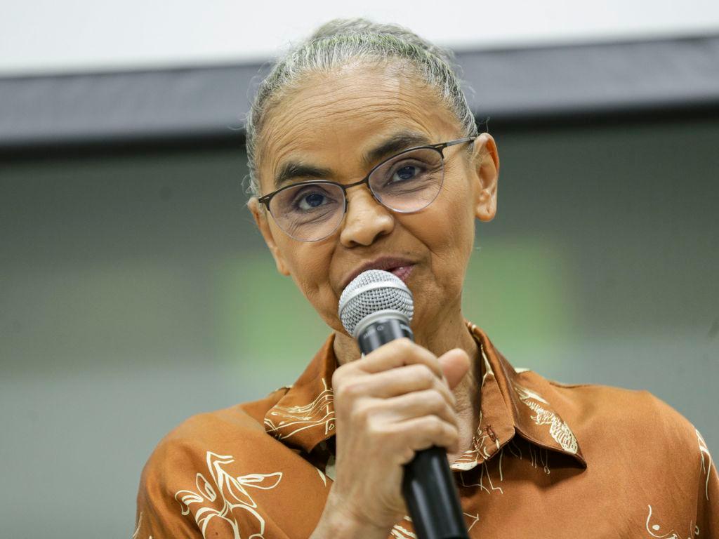 Diante da situa&ccedil;&atilde;o, a ministra n&atilde;o compareceu &agrave; reuni&atilde;o ministerial realizada pelo presidente Luiz In&aacute;cio Lula da Silva (PT)