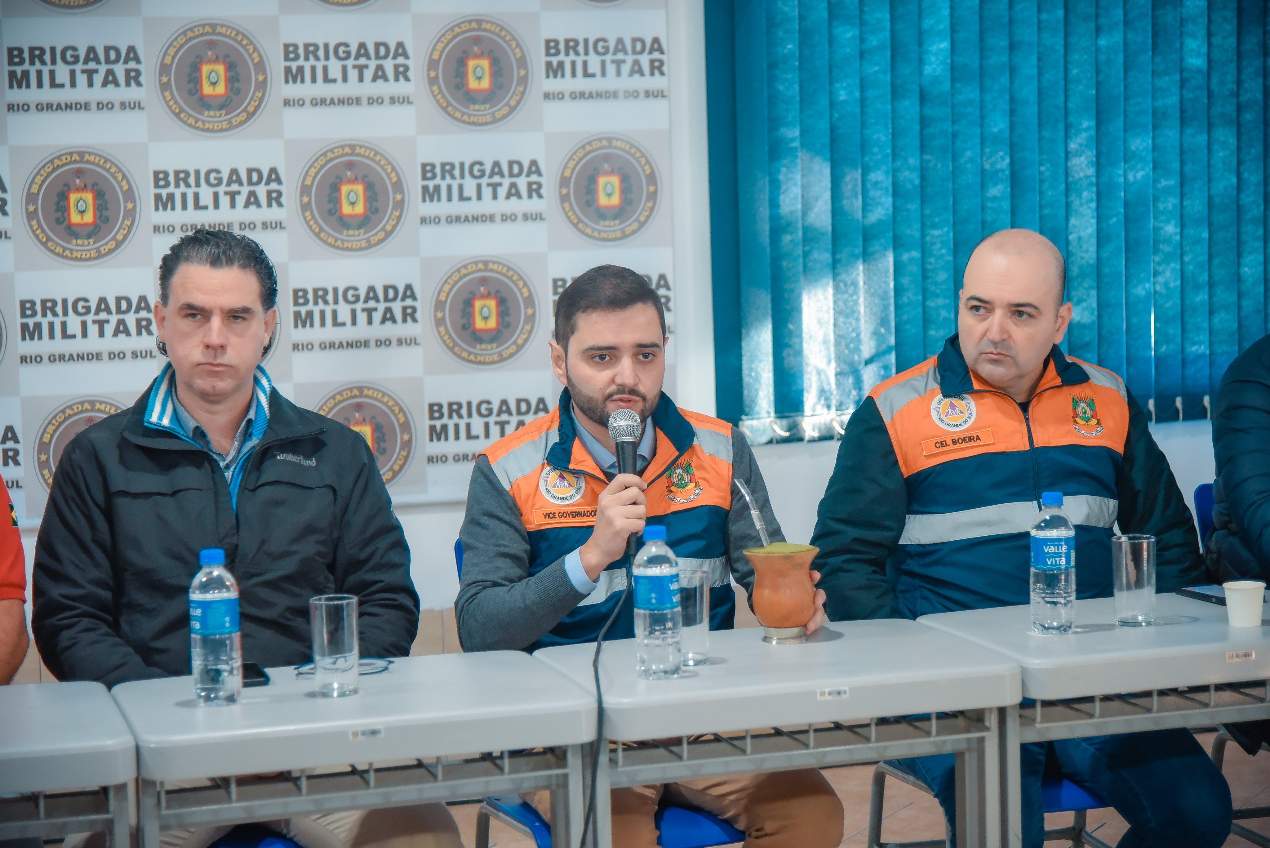 Vice-governador Gabriel Souza coordenou reuni&atilde;o com 11 prefeitos de munic&iacute;pios da regi&atilde;o