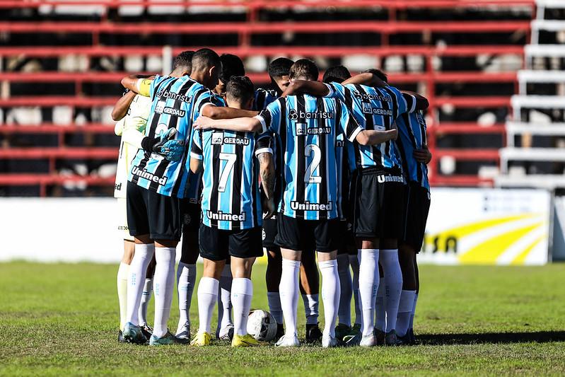 Gr&ecirc;mio diminui categorias de base para reduzir custos 