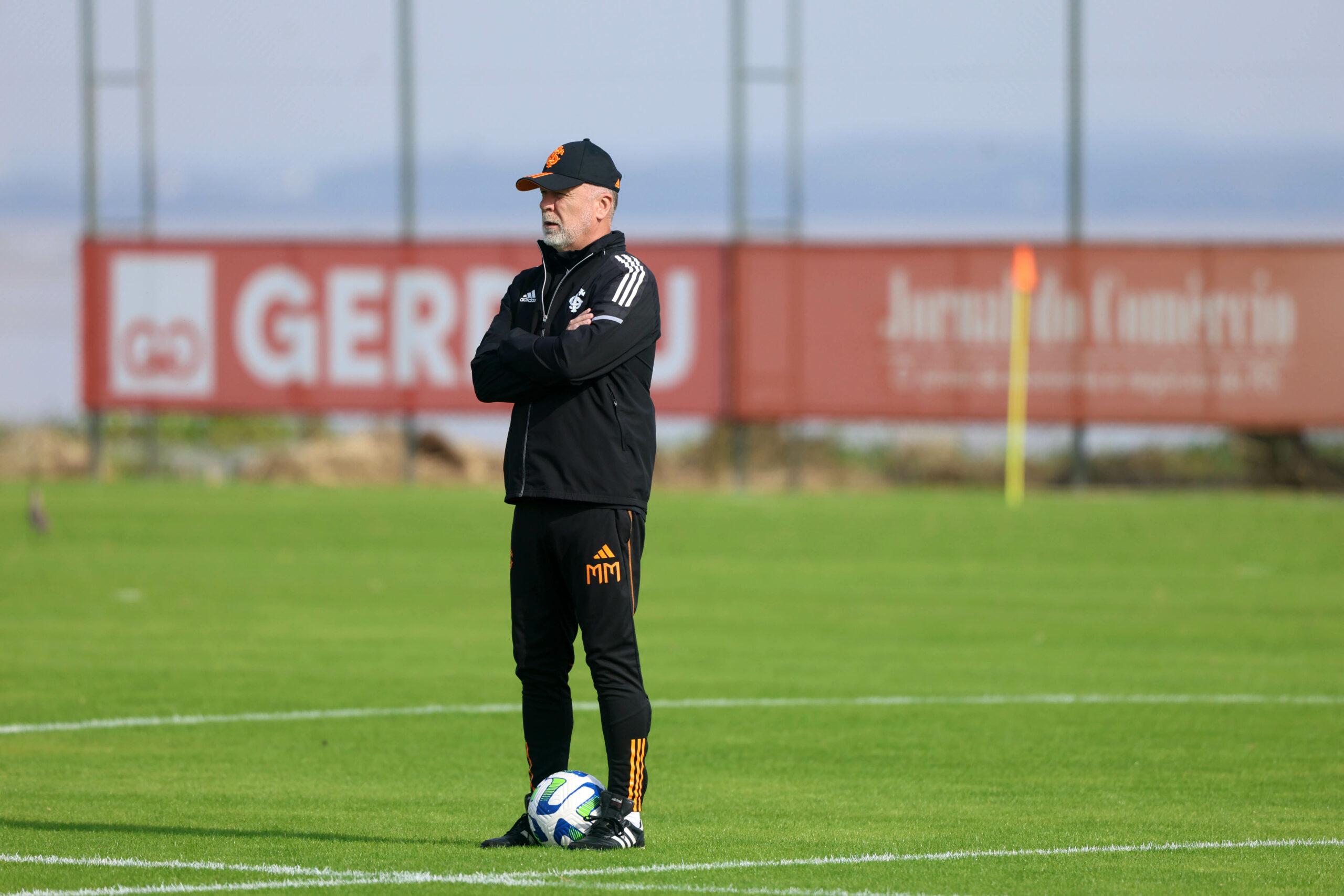 Inter: Mano testa alternativas ofensivas na espera por Enner Valencia